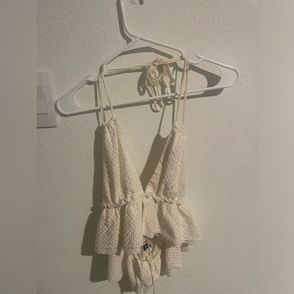 White halter